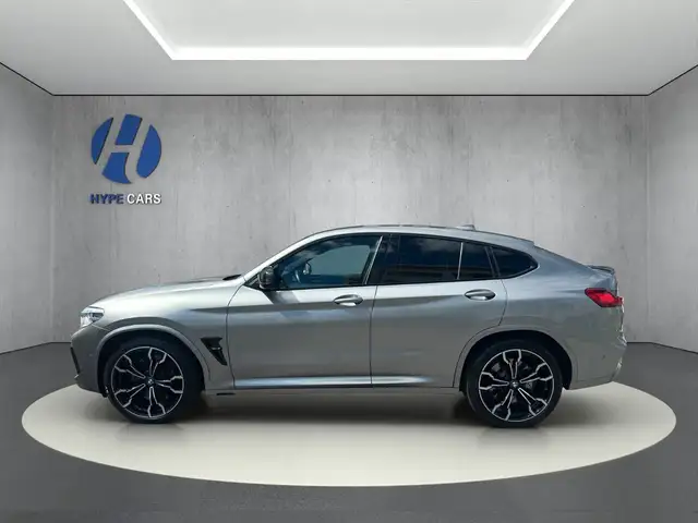 BMW X4 M view 6