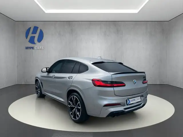 BMW X4 M view 5