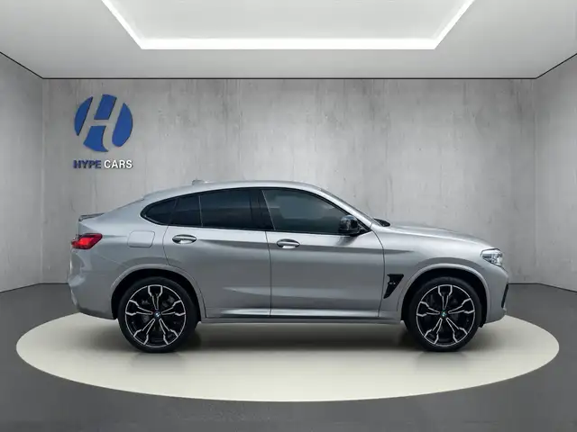 BMW X4 M view 7