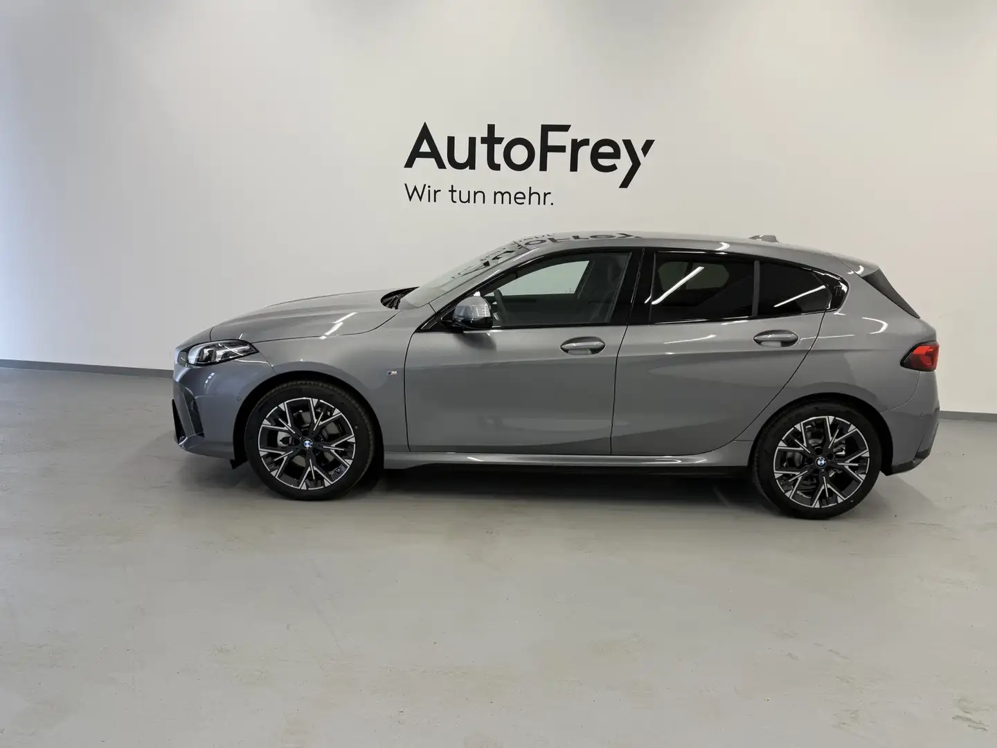 BMW 118 118d Grau - 2