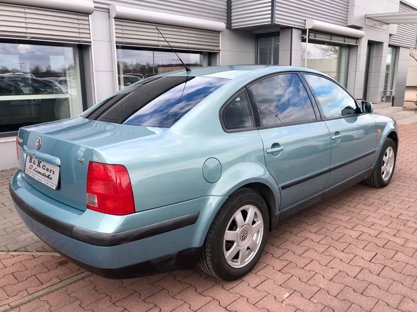 Volkswagen Passat 1.8 Comfortline/Klimaautomatik/AHK Verde - 2
