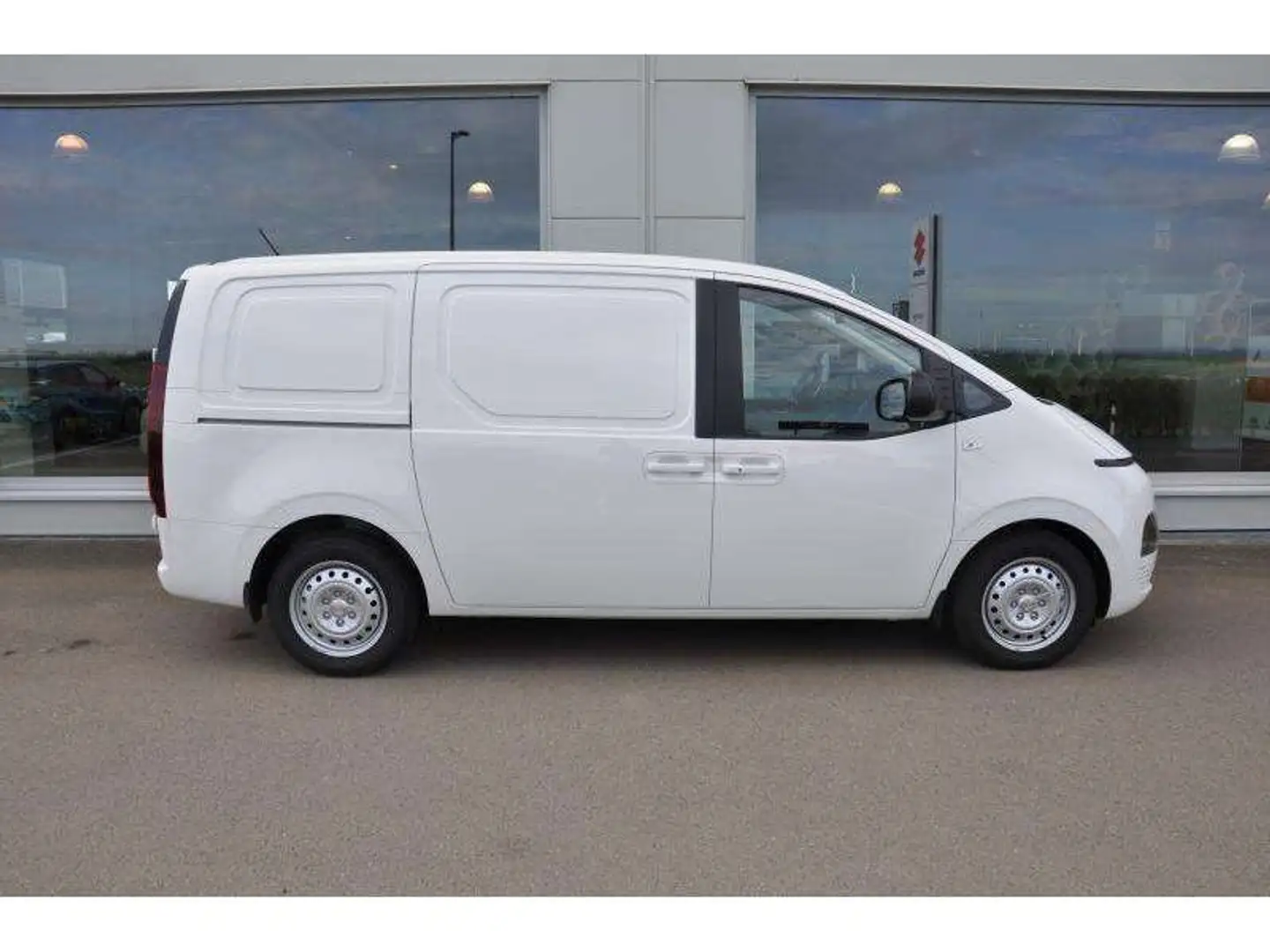 Hyundai STARIA TECHNO 215 HYBRIDE Alb - 2
