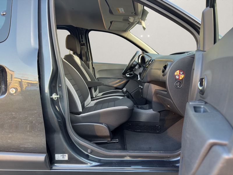 Dacia Dokker Stepway Plus~R-KAMERA~PDC~KLIMA~NAVI~CARPLAY~SHZ~T — photo 13