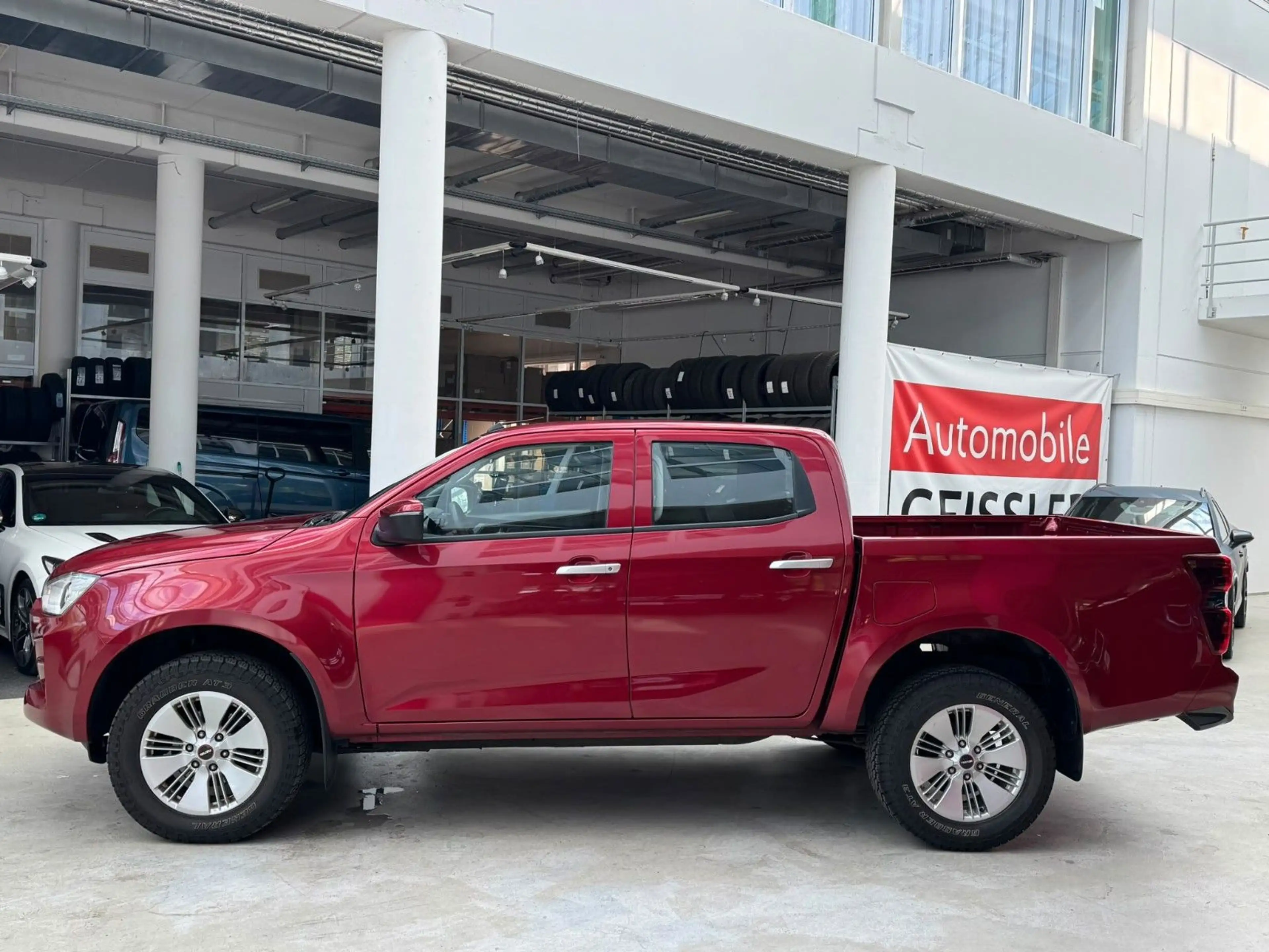 Isuzu D-Max Double Cab 4WD L AHK+Navi+Kamera+CarPlay — photo 2