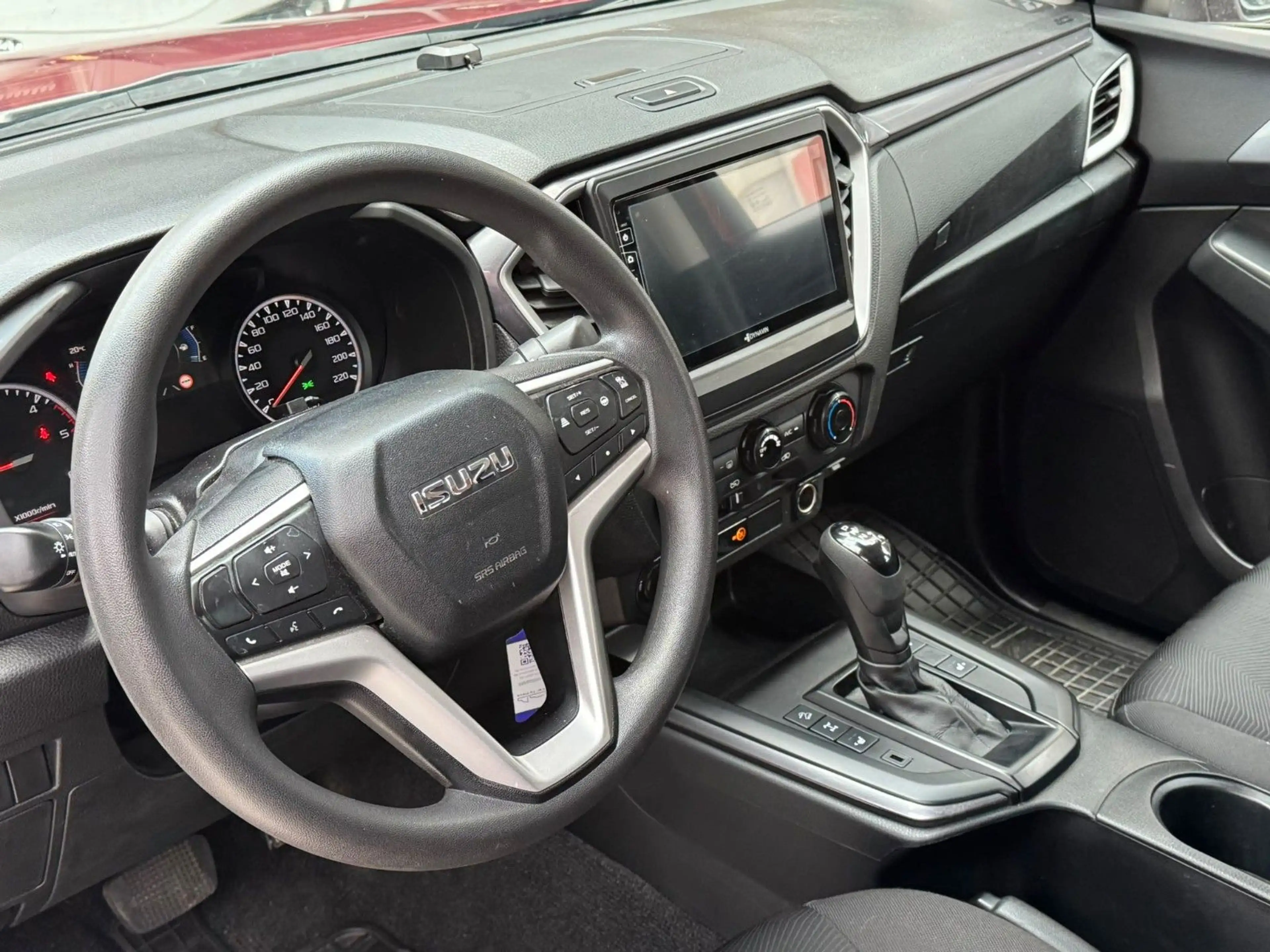 Isuzu D-Max Double Cab 4WD L AHK+Navi+Kamera+CarPlay — photo 13