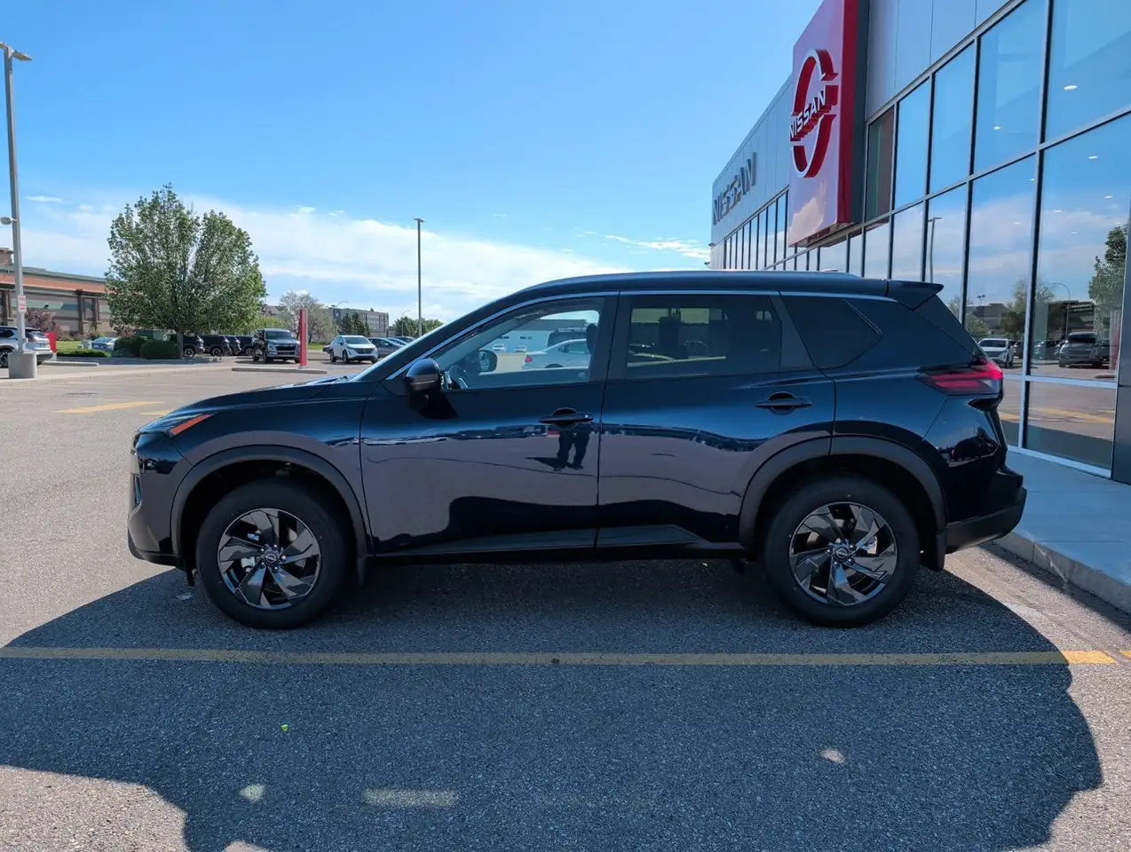 Nissan Rogue снимка Nissan Rogue