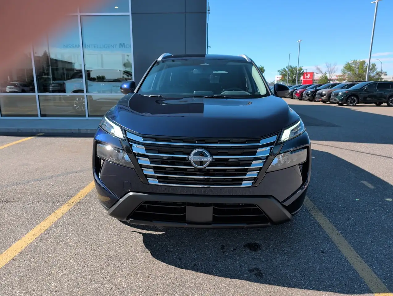Nissan Rogue снимка Nissan Rogue