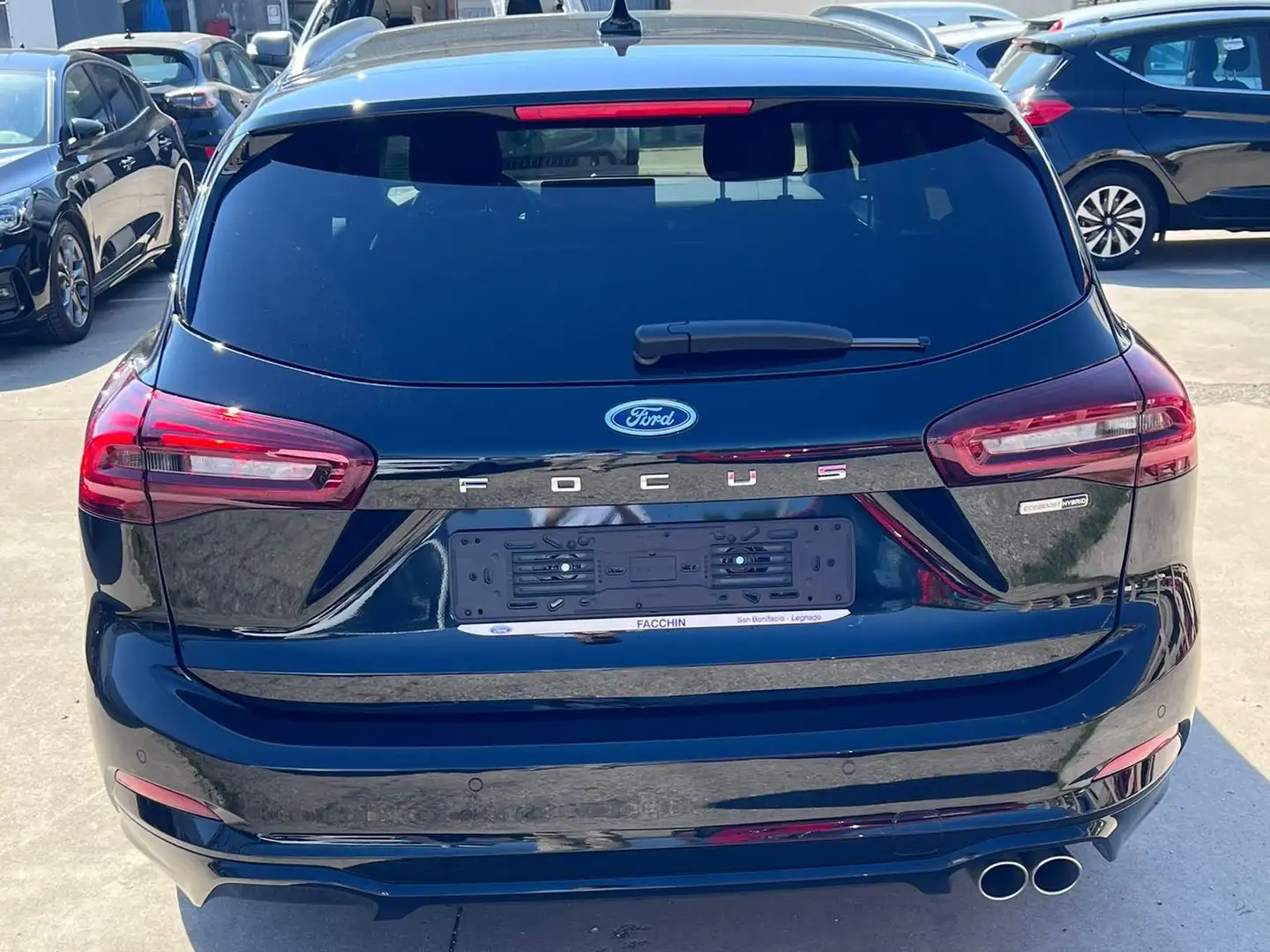 Ford Focus Focus SW ST-Line 125cv con tettuccio apribile Nero - 2