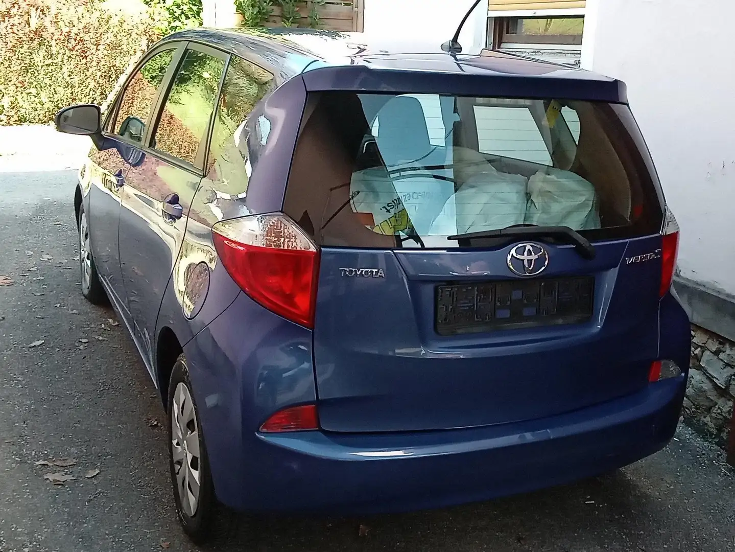 Toyota Verso-S Verso S 1,33 dVVT-i Active Active - 2