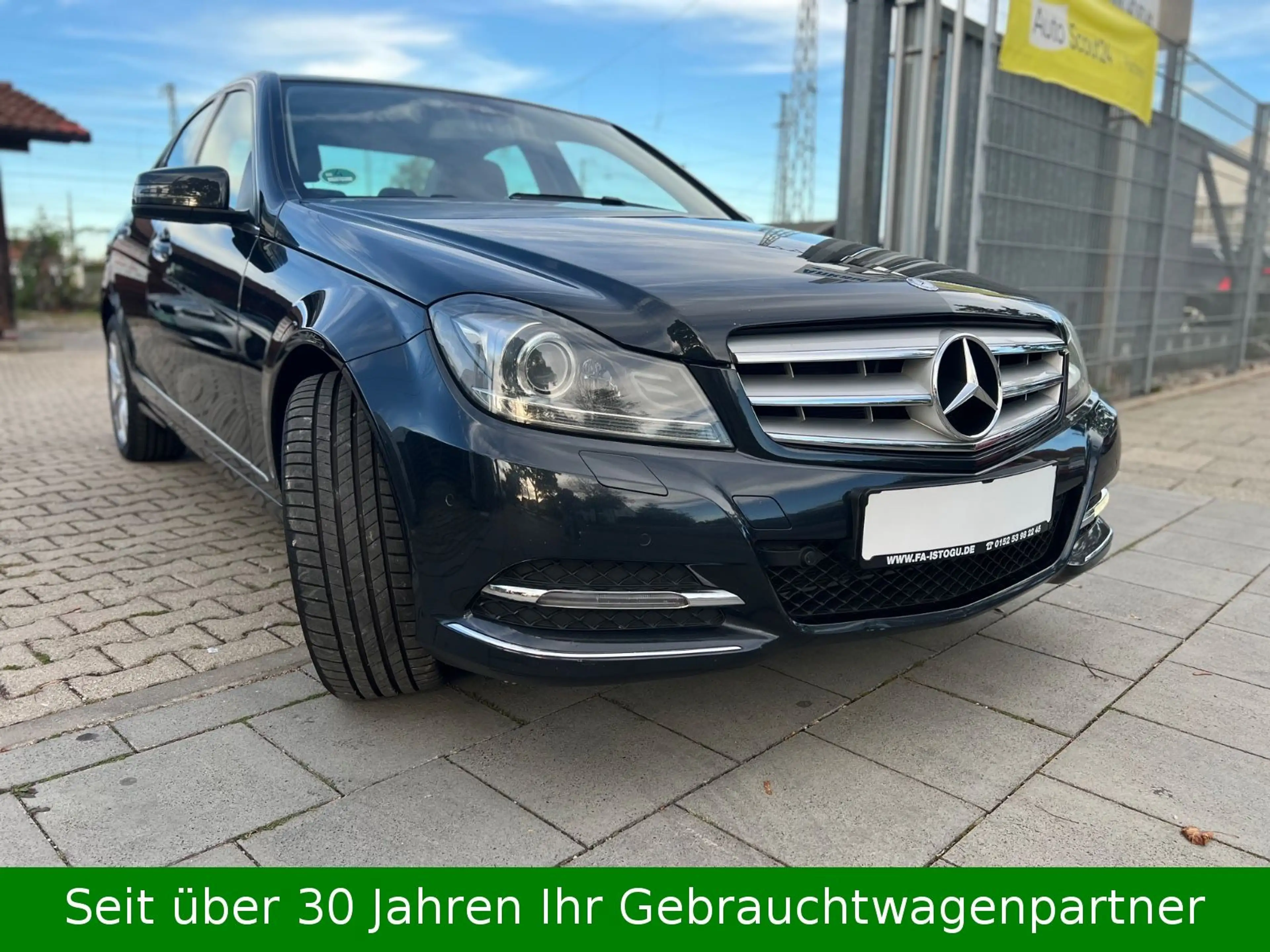 Mercedes-Benz C 350 CGI V6 BlueEfficiency 4Matic - Avantgarde — photo 3