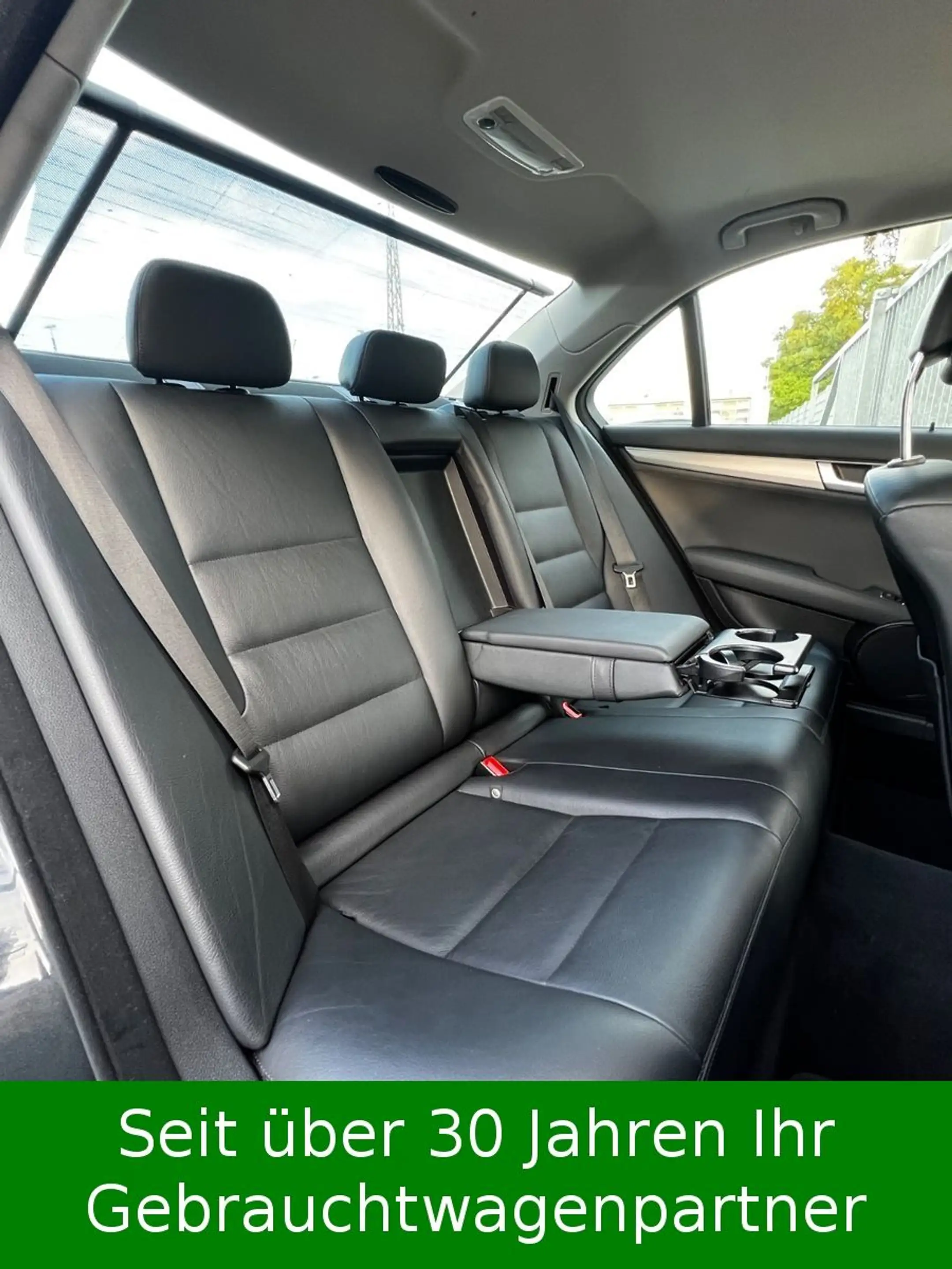 Mercedes-Benz C 350 CGI V6 BlueEfficiency 4Matic - Avantgarde — photo 15