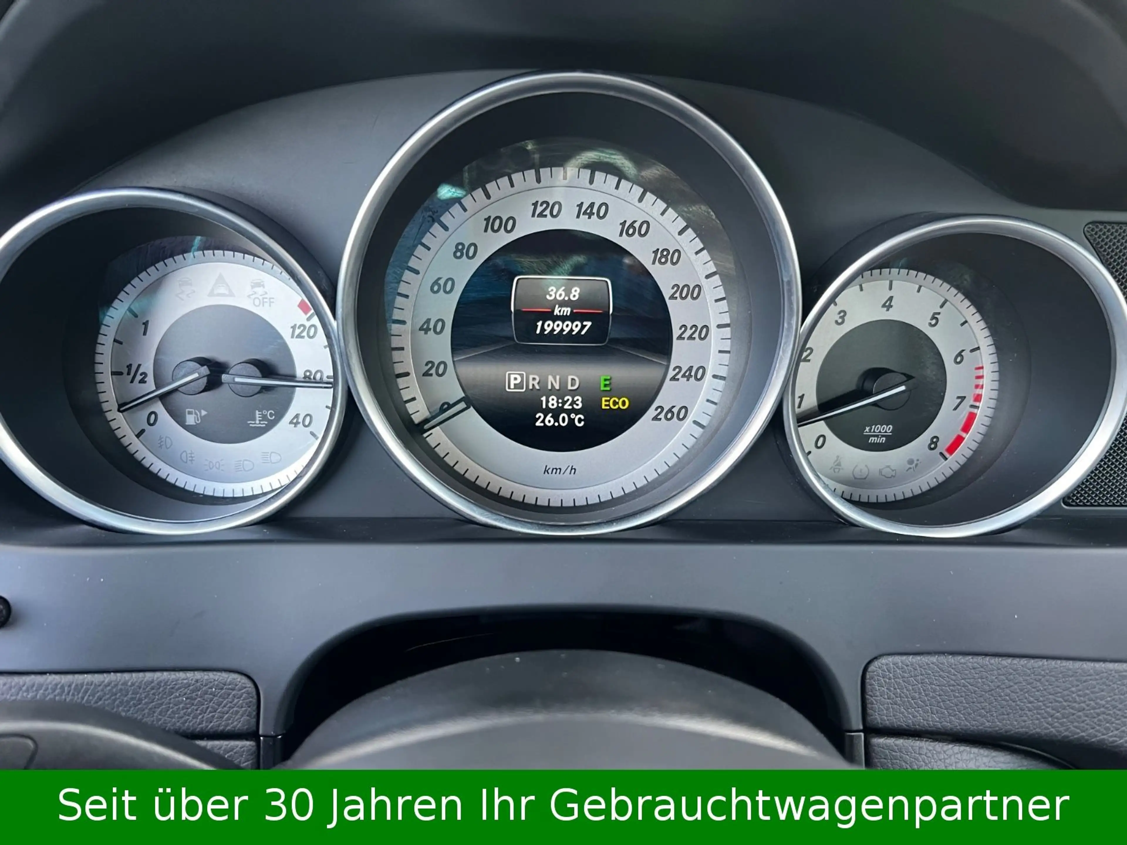 Mercedes-Benz C 350 CGI V6 BlueEfficiency 4Matic - Avantgarde — photo 10