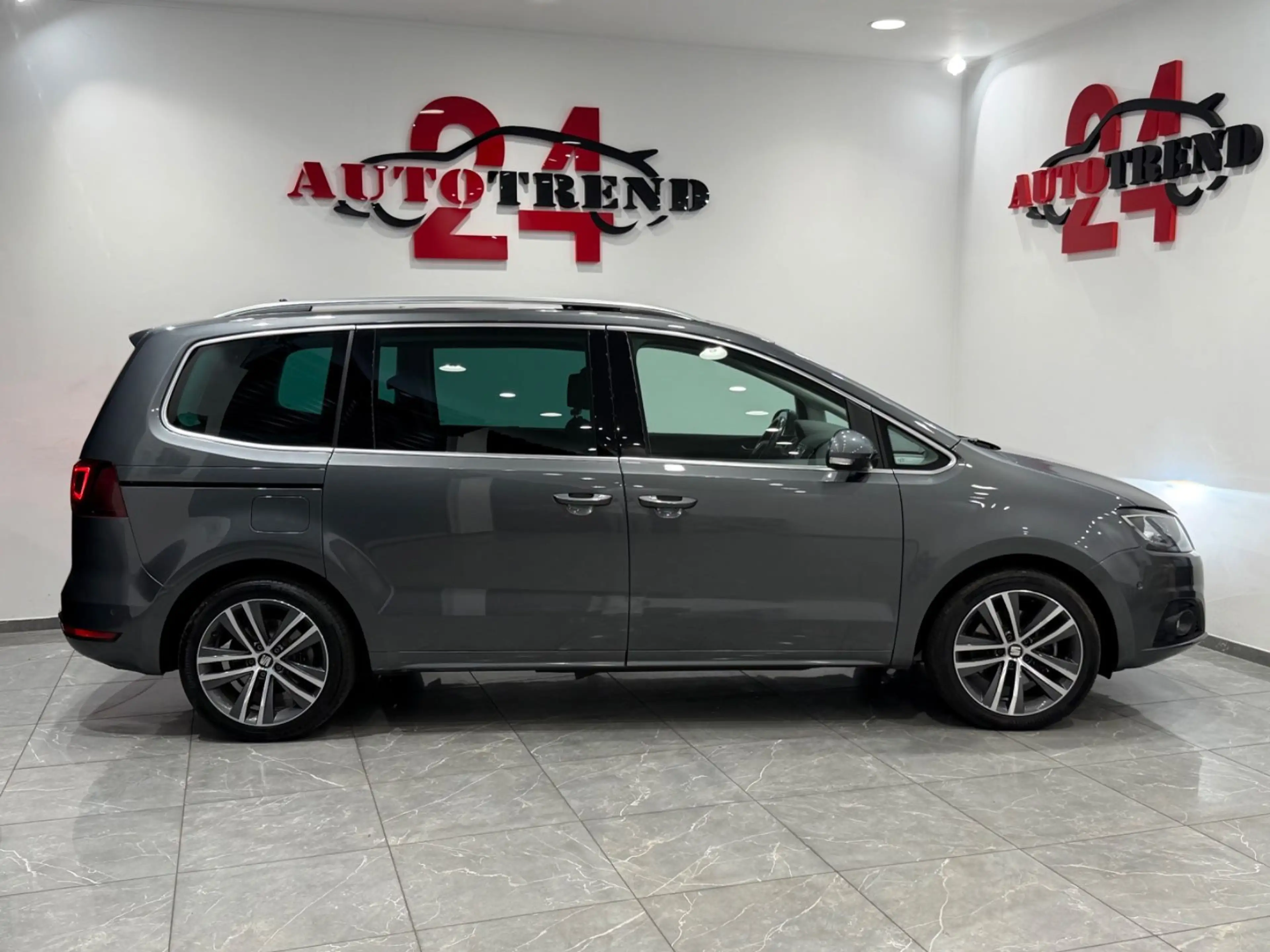 SEAT Alhambra FR-Line 7-SITZER PANO+KAM+AHK+ACC+DCC — photo 8