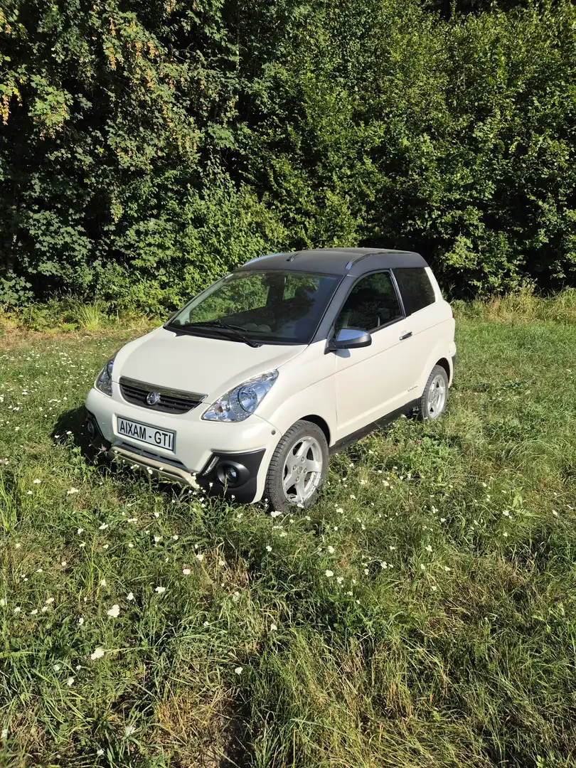 Aixam Crossover Weiß - 1