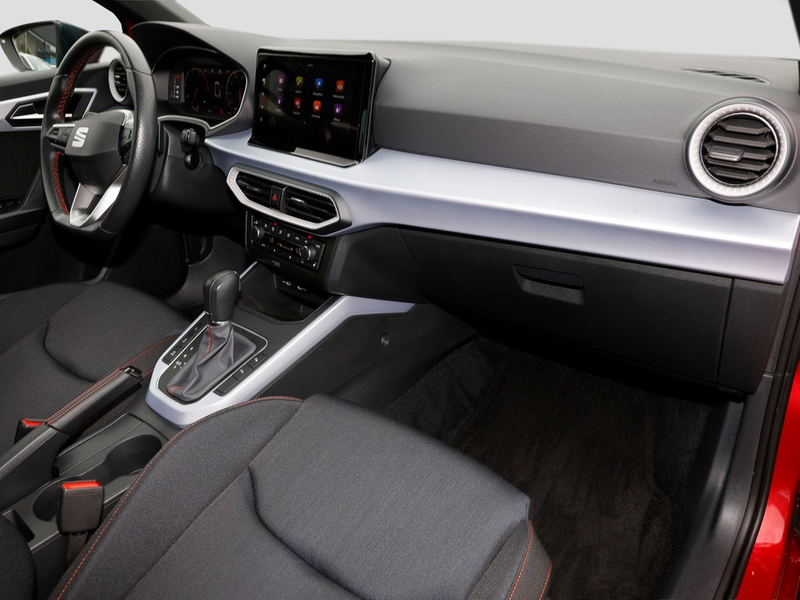 SEAT Arona 1.0 TSI DSG FR / Navi/ LED/ RFK/ ACC — photo 9