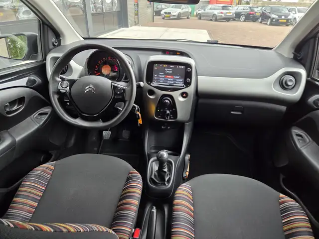 Citroen C1 view 3