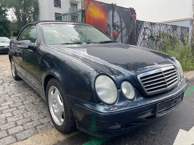 Mercedes-Benz CLK 320