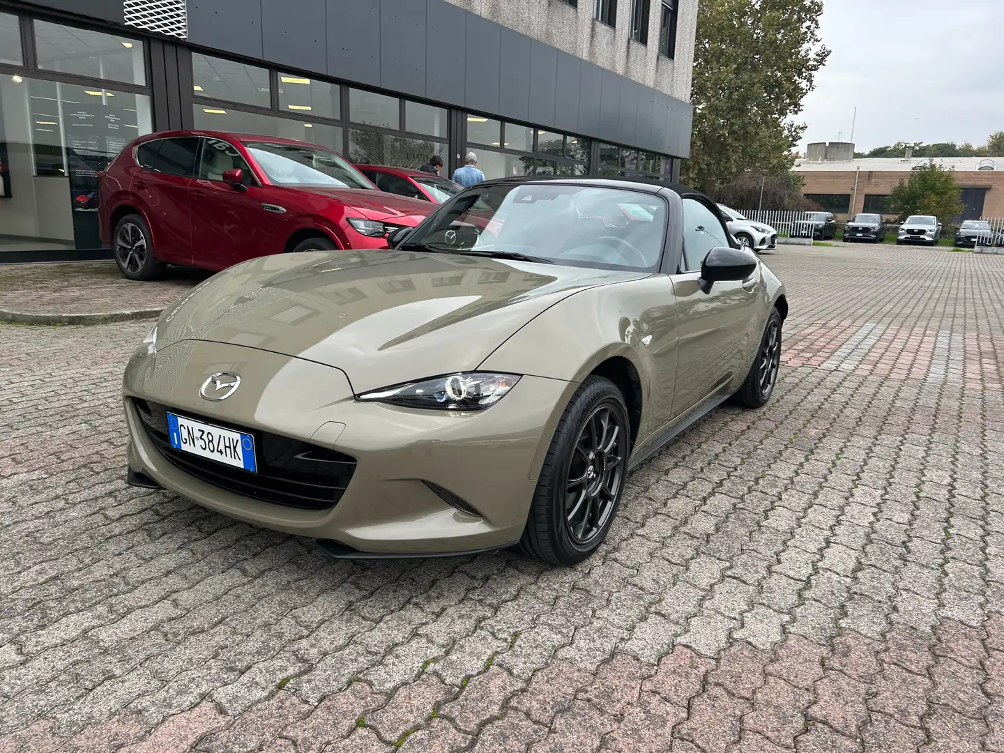 Mazda MX-5 MX-5 IV 2015 Soft Top 1.5 Homura Driver Assistance Verde - 2