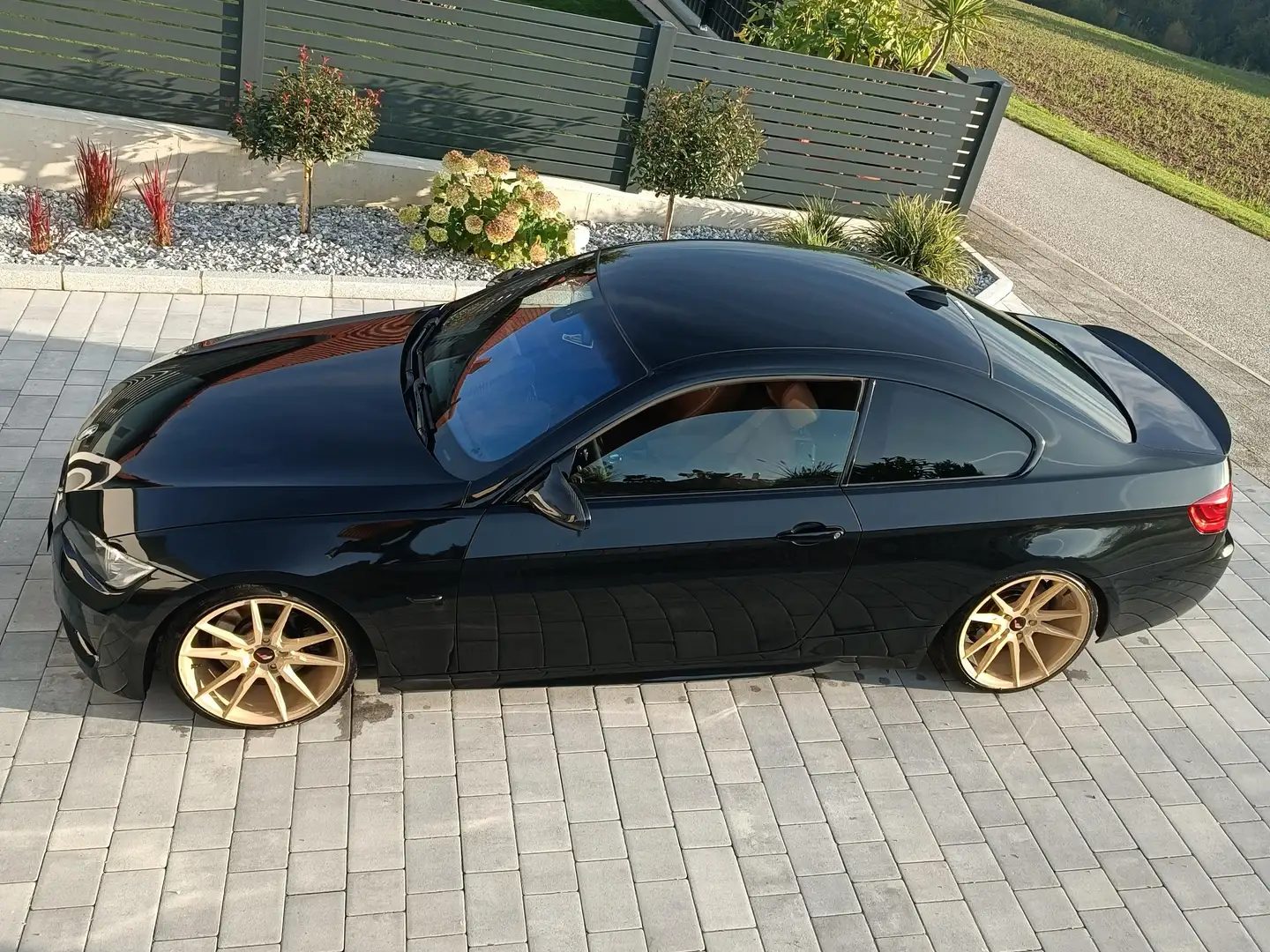 BMW 335 335i xDrive Coupé Aut. Schwarz - 2