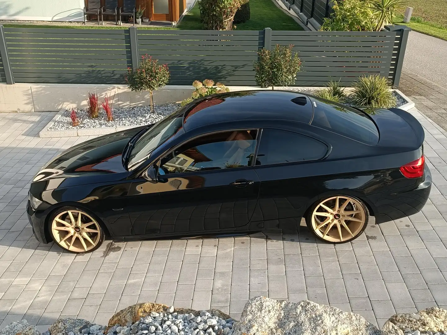 BMW 335 335i xDrive Coupé Aut. Schwarz - 1