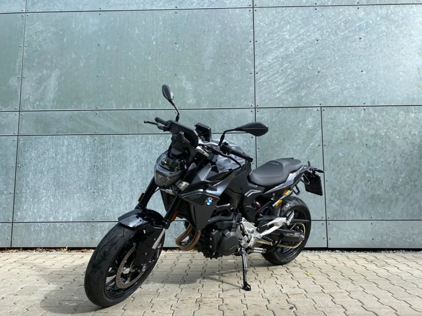 BMW F 900 R Triple Black 4 Pakete Czarny - 2