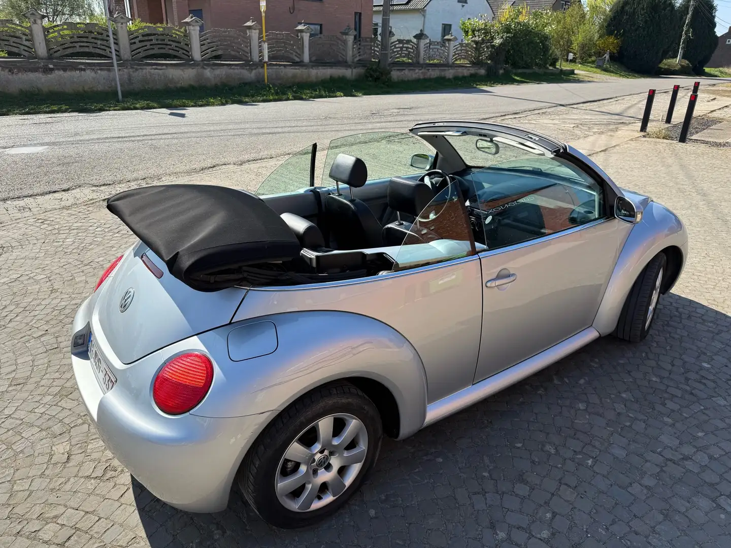 Volkswagen Beetle Cabriolet 1.9 TDI  100cv - 2