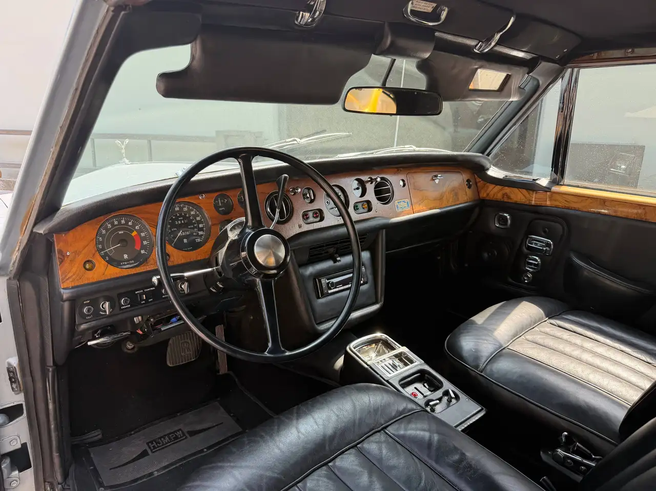 Rolls-Royce Corniche convertible mulliner park ward, foto 7