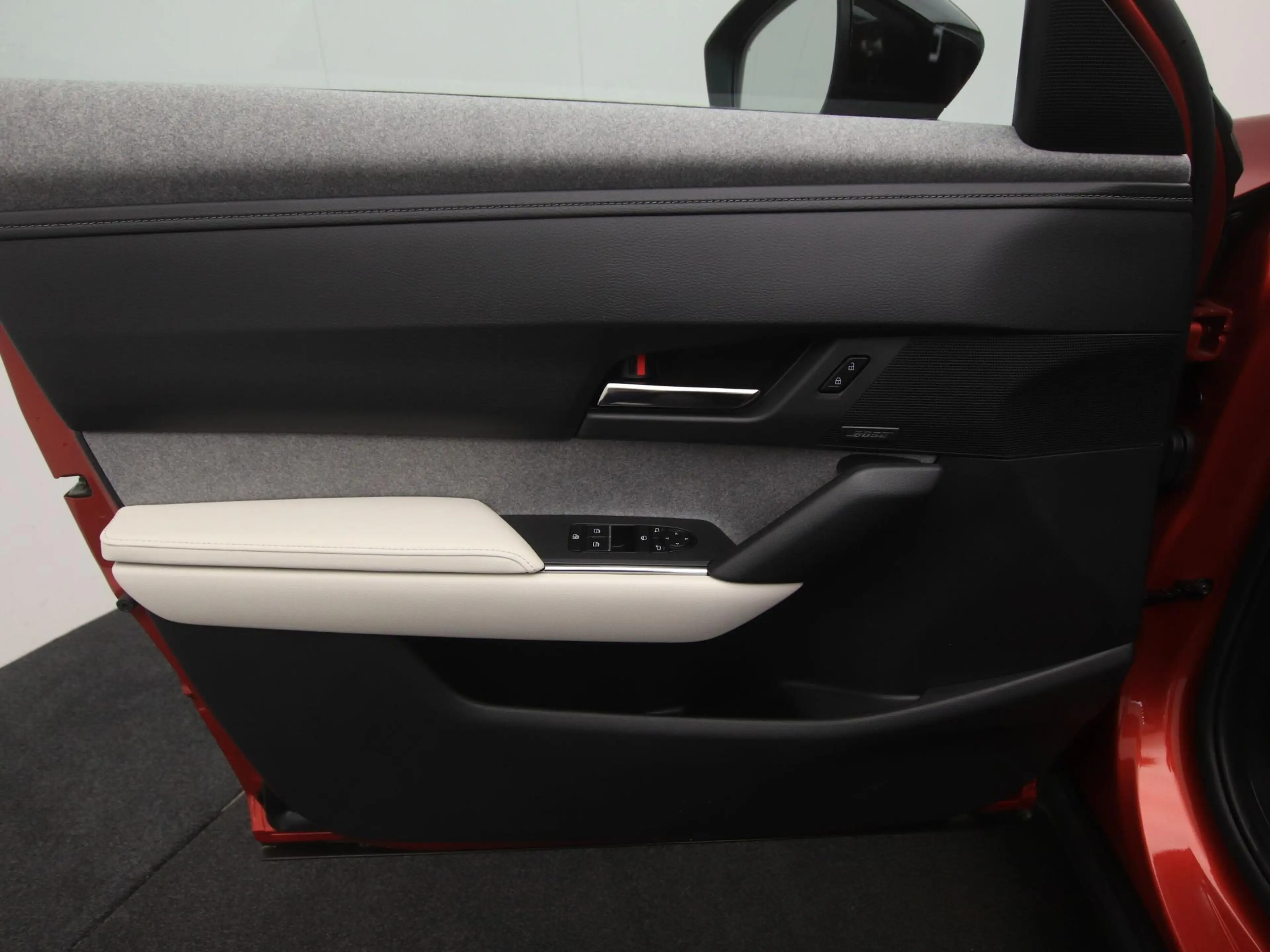 Mazda MX-30 e-SkyActiv R-EV Makoto met Premium Pack | demo voo — photo 11