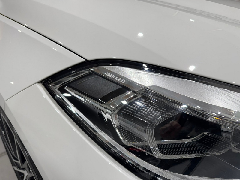 BMW 135 M135 i xDrive / Pano / HeadUp / Performance / RFK — photo 12