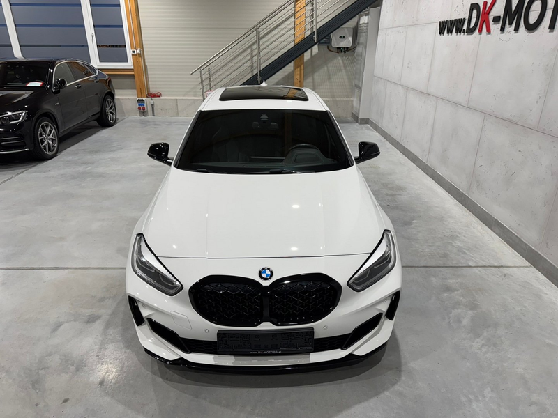 BMW 135 M135 i xDrive / Pano / HeadUp / Performance / RFK — photo 8