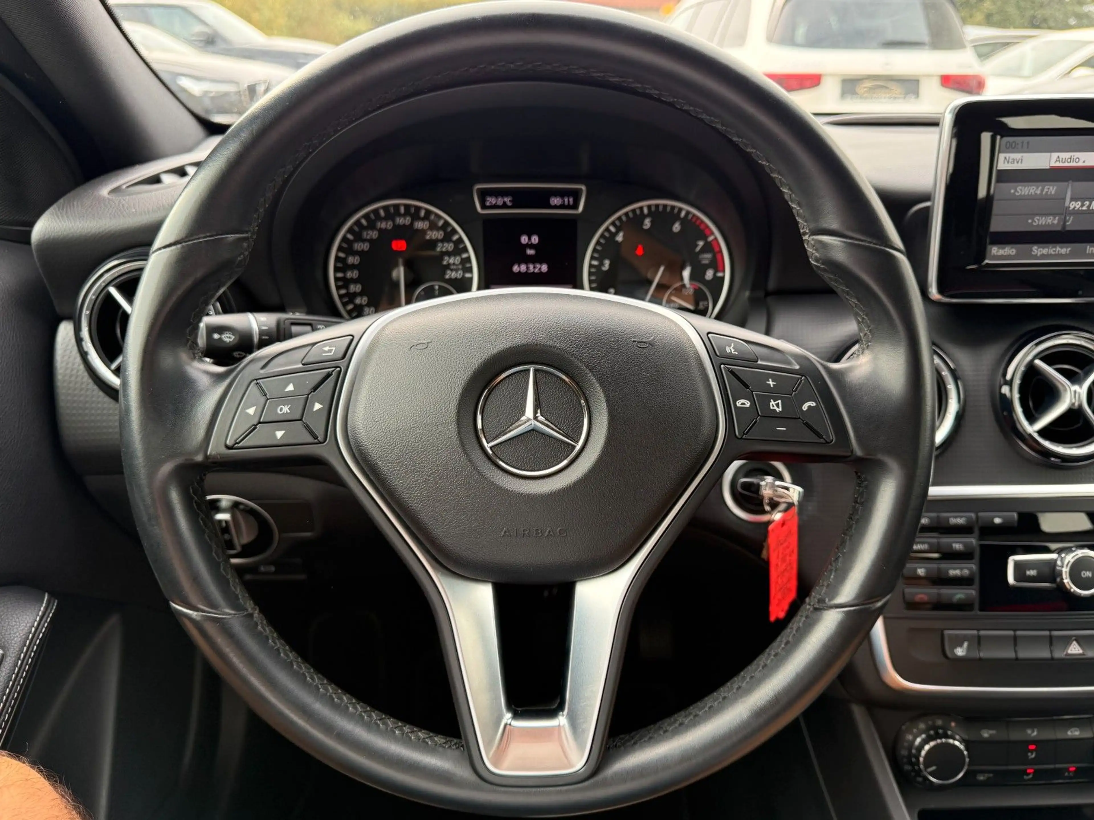 Mercedes-Benz A 200 A STYLE*XENON*PDC*PANORAMA*T-LEDER* — photo 16