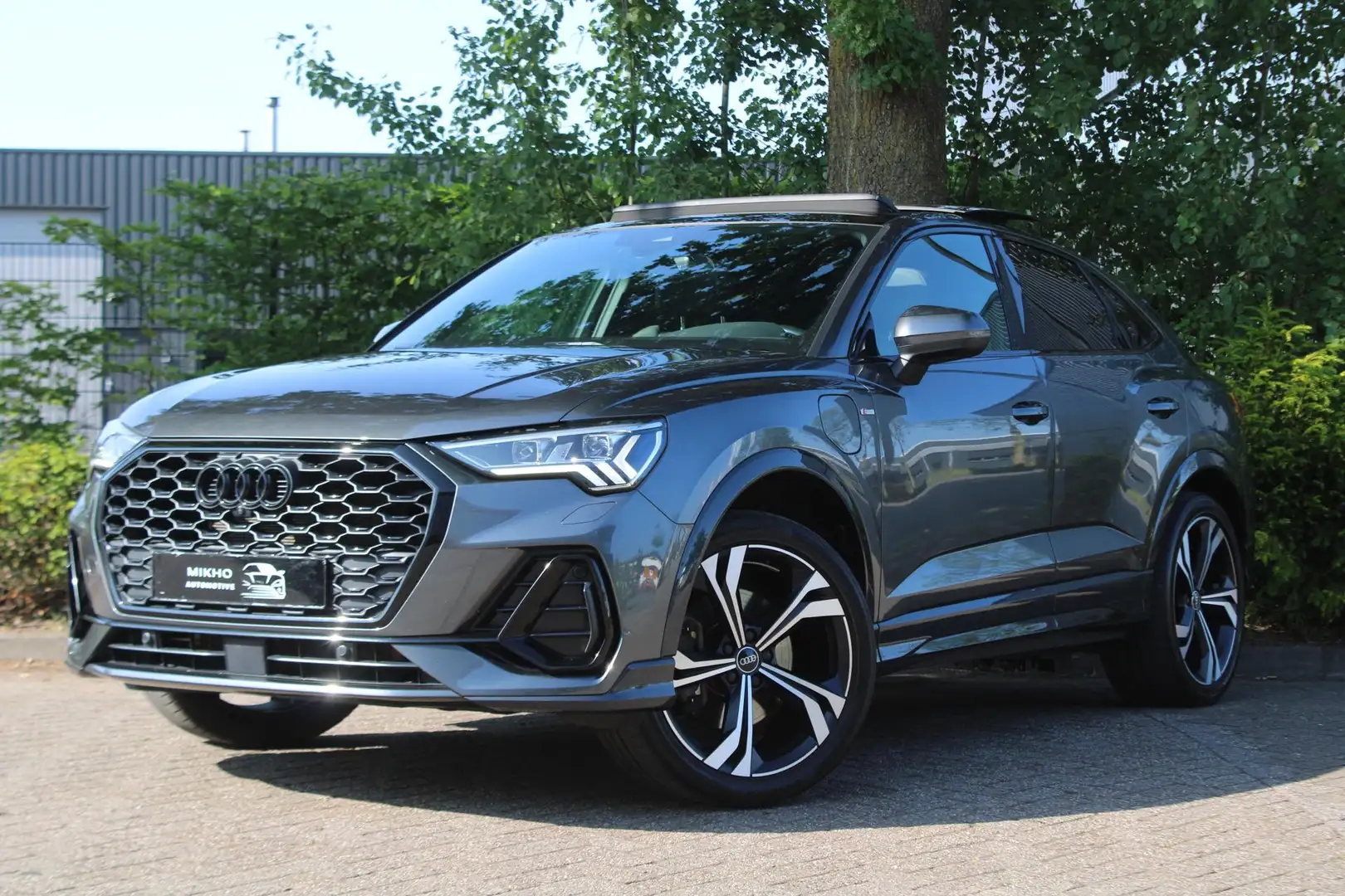 Audi Q3 Sportback 45 TFSIe 3x S-Line | Panoramadak | Sfeer Grijs - 1