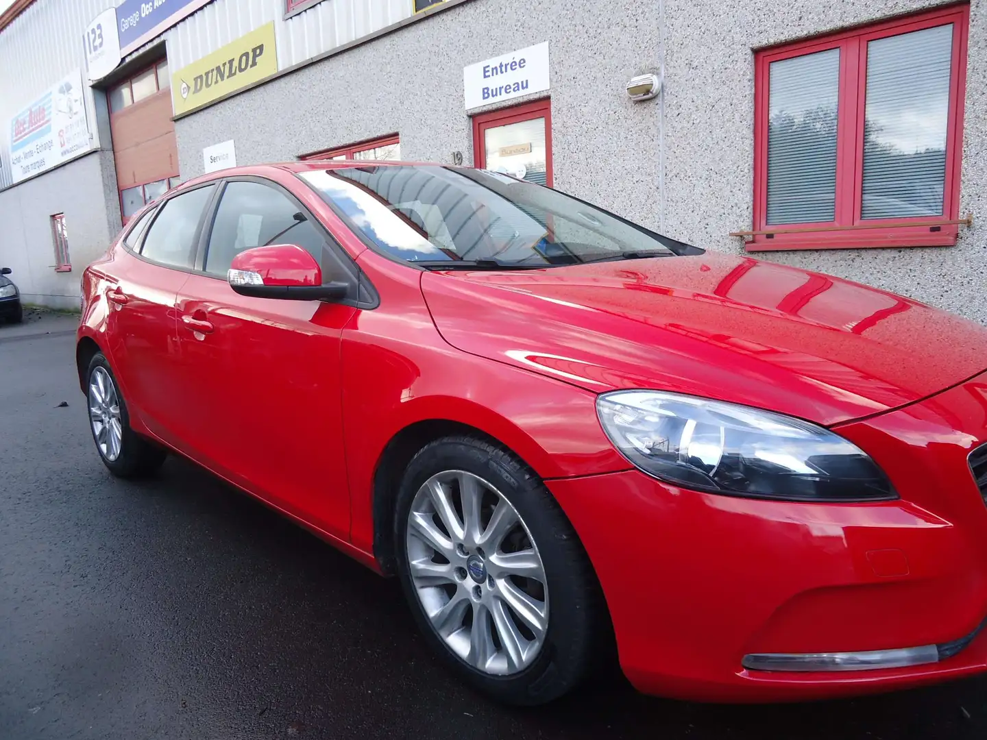 Volvo V40 1.6 D2 Base Rouge - 2