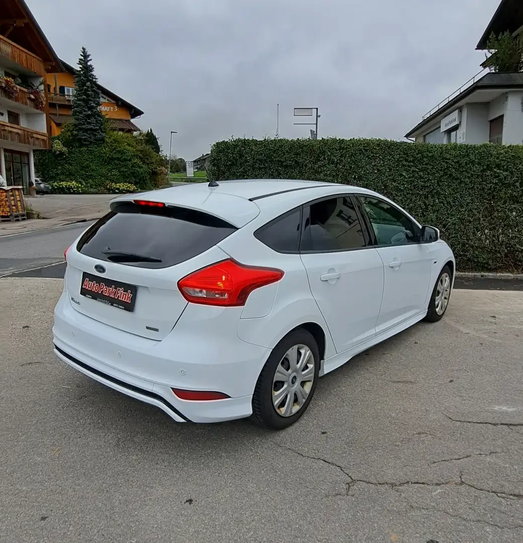 Ford Focus ST Line Weiß - 2