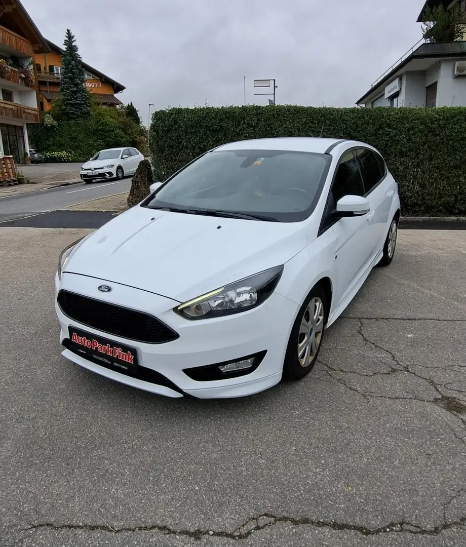 Ford Focus ST Line Weiß - 1