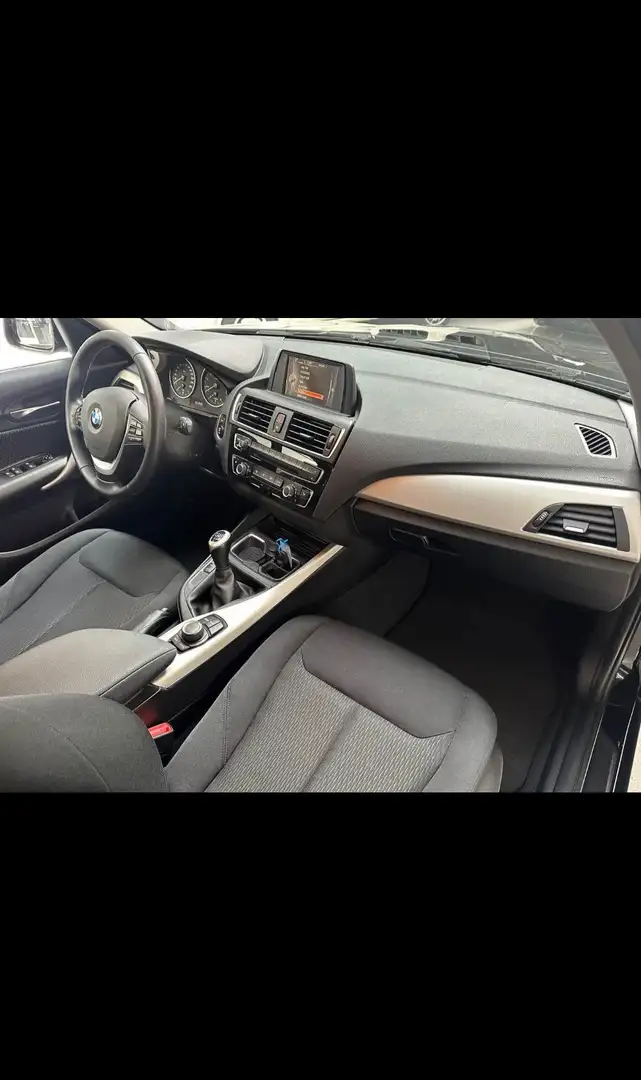 BMW 116 116d eff.dynamics Sport 5p - 2