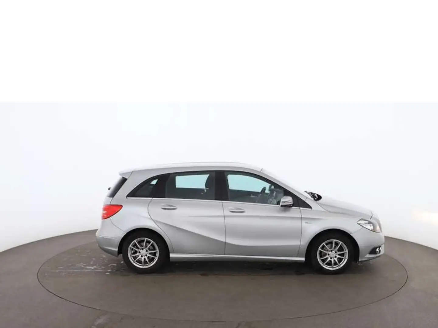 Mercedes-Benz B 180 CDI BlueEfficiency SITZHZ PARKHILFE KLIMA Plateado - 2