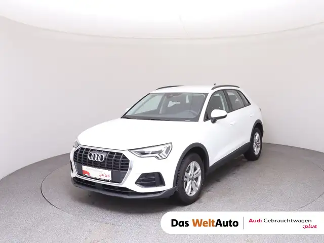 Audi Q3 main image