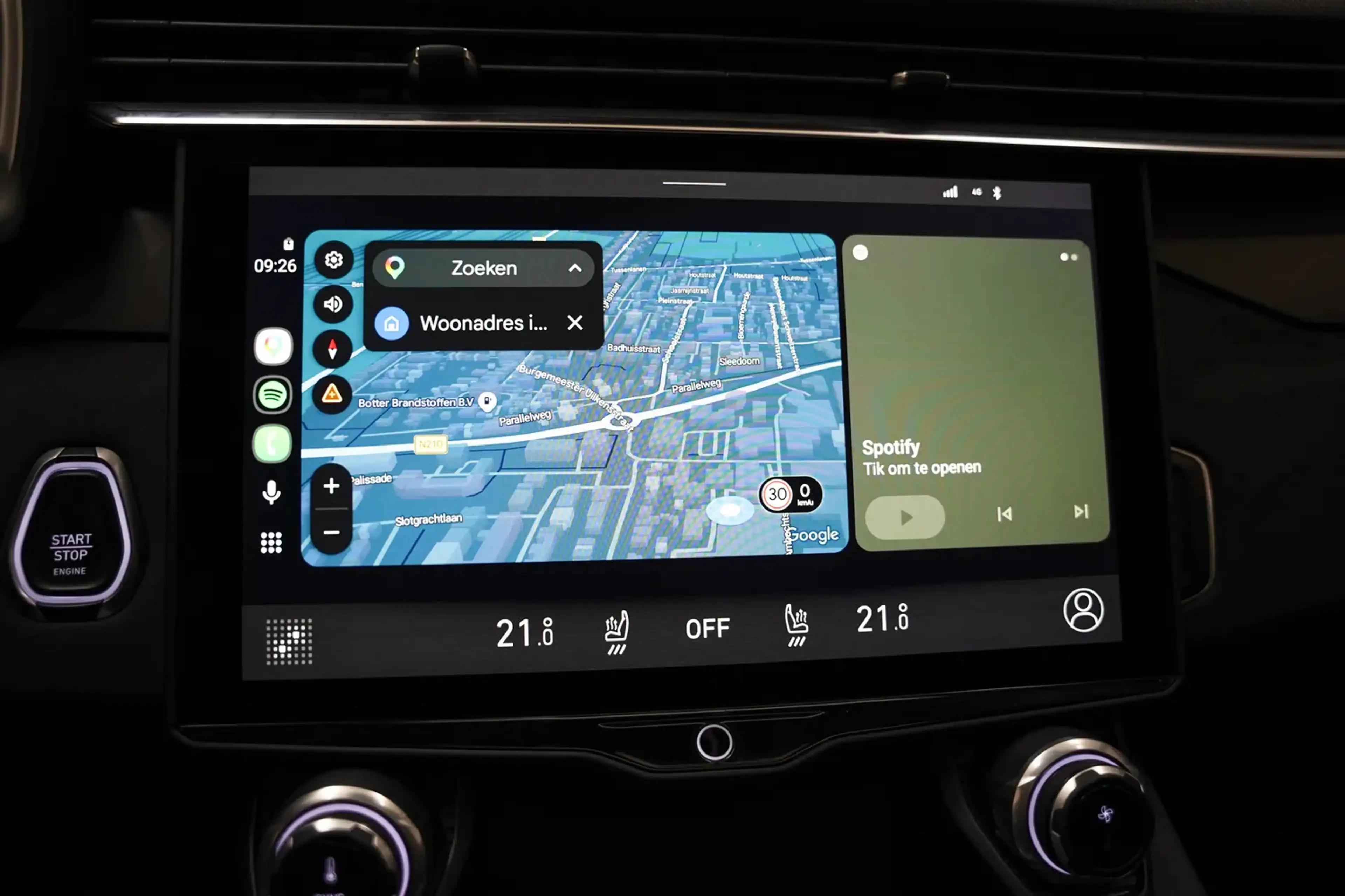 Lynk & Co 01 1.5 PHEV MY22 [ SoH 94,7% | Panorama Apple/Android — photo 8