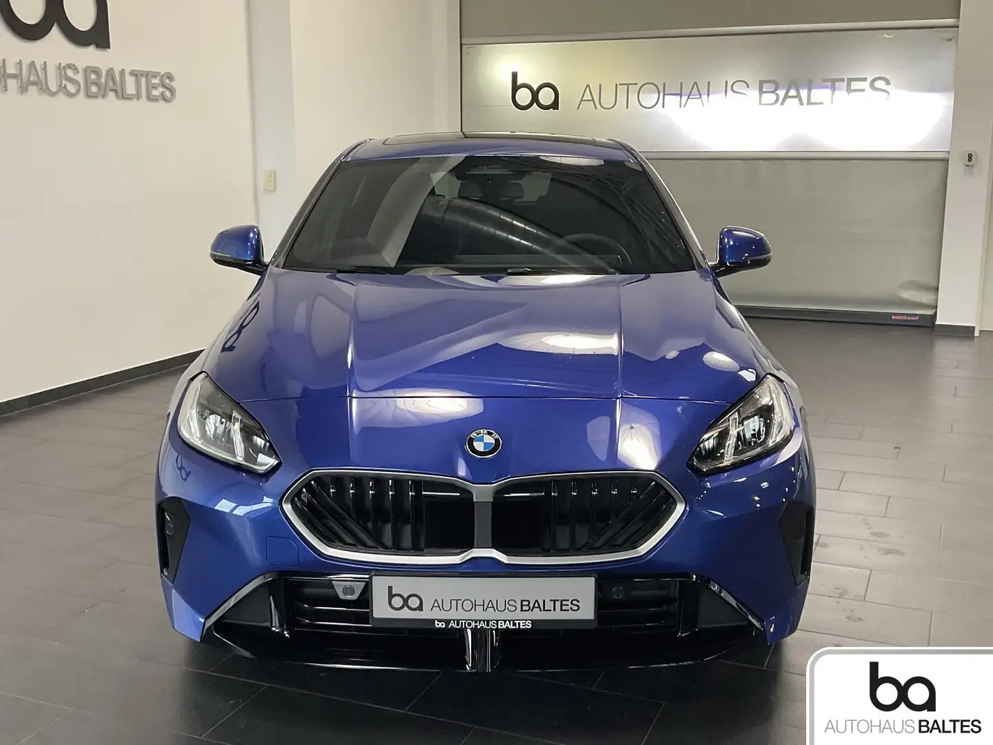 BMW 120 120i M Sport New Model 19"/Pano/Park/ACC/AAC/Shadow Bleu - 2