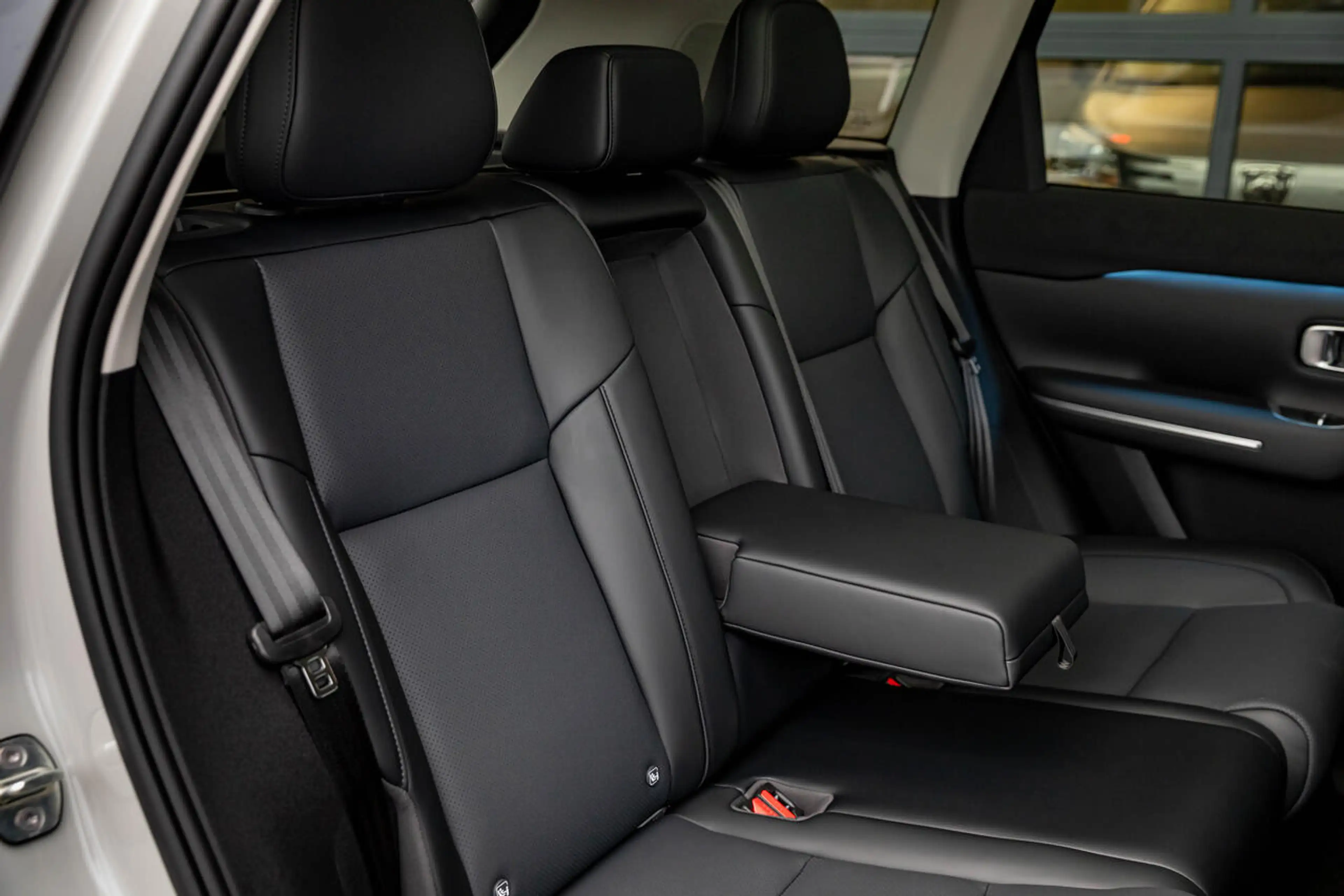 Leapmotor C10 Design | REEV 215 PK | Zwart interieur | 360° |... — photo 14