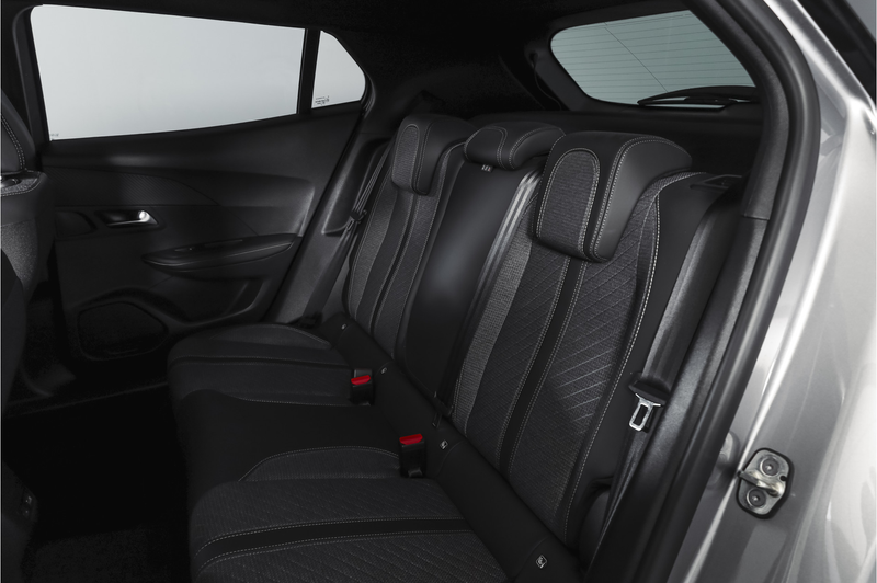 Peugeot 2008 1.2 PureTech 130 PK Allure - Automaat | Dig. Cockp — photo 7