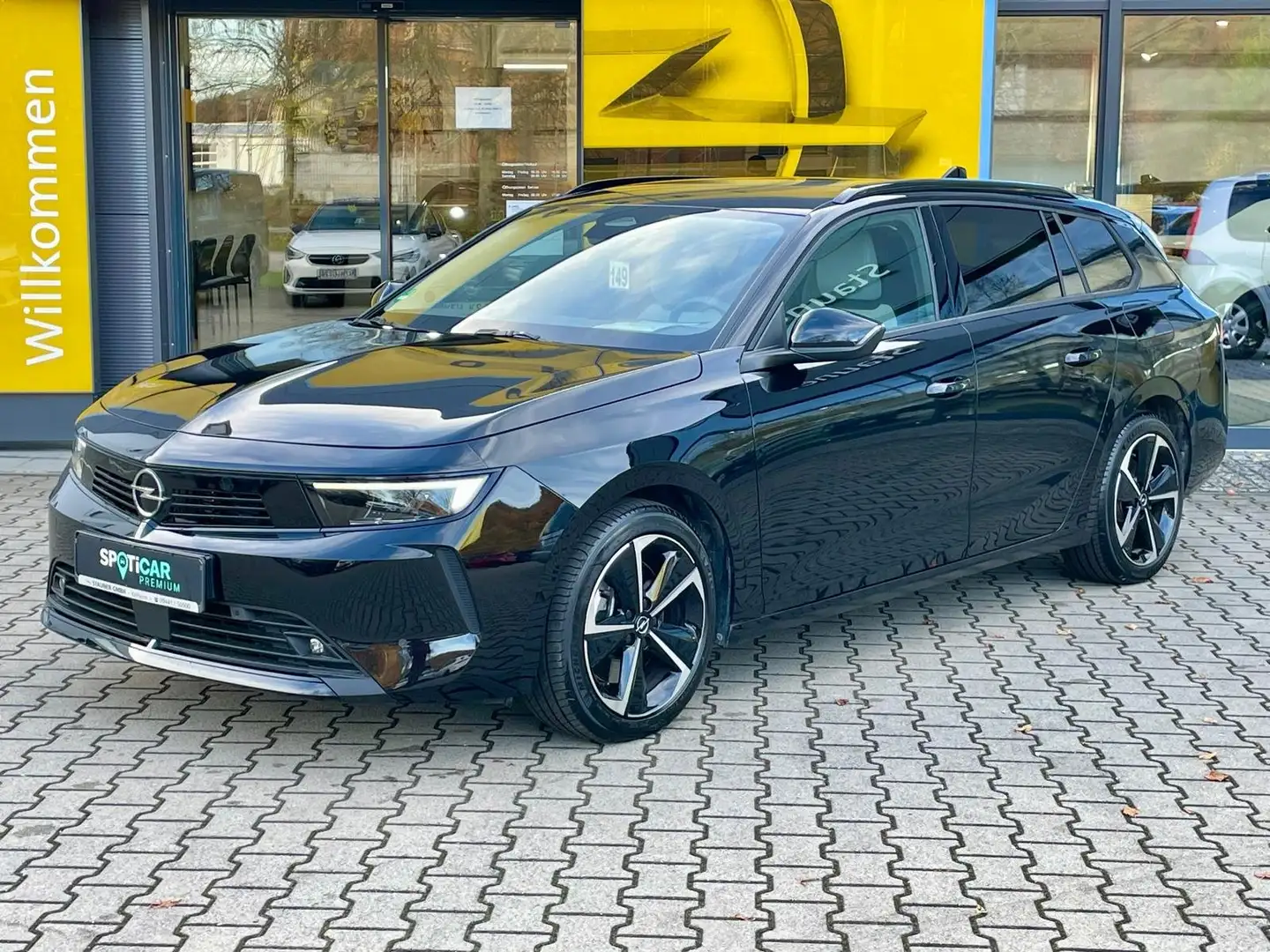 Opel Astra Elegance ST PHEV *LED*R-KAMERA*ACC*SHZ*LHZ*NAVI* Schwarz - 2