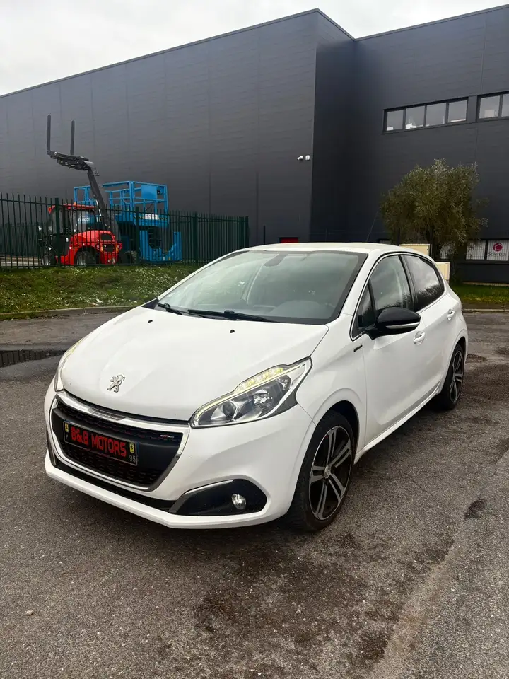 Peugeot 208 1.6 BlueHDi 120ch S\u0026S BVM6 GT Line