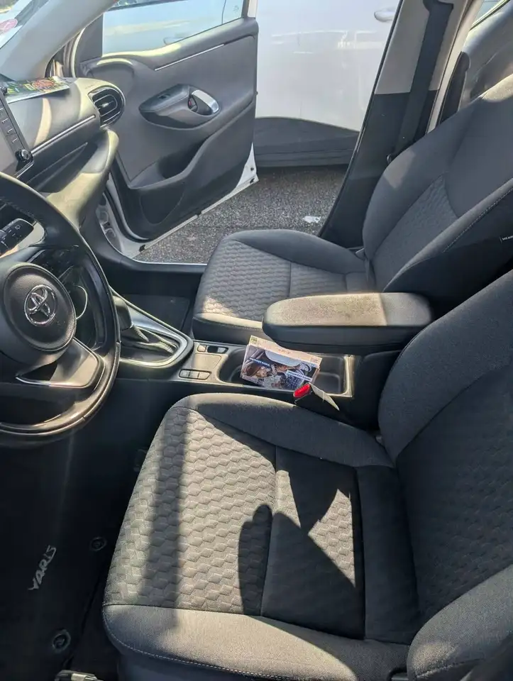 Toyota Yaris Yaris — photo 7