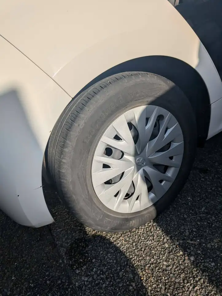 Toyota Yaris Yaris — photo 14