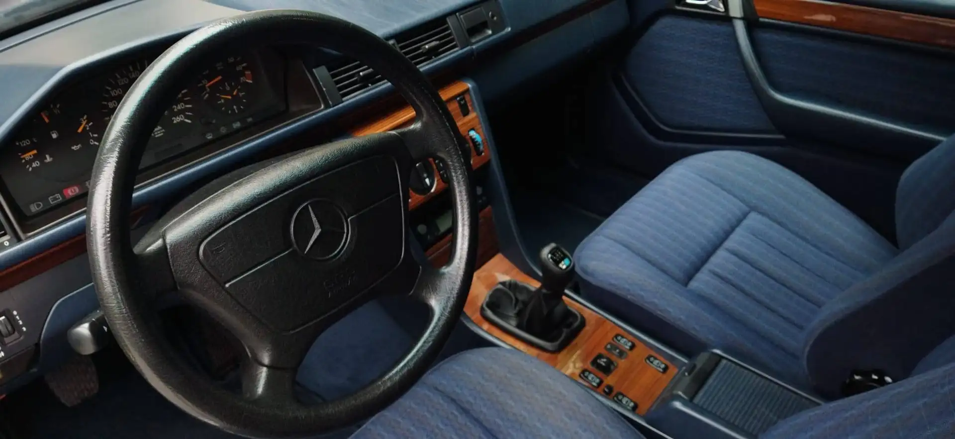Mercedes-Benz E 320 E 320 Azul - 2