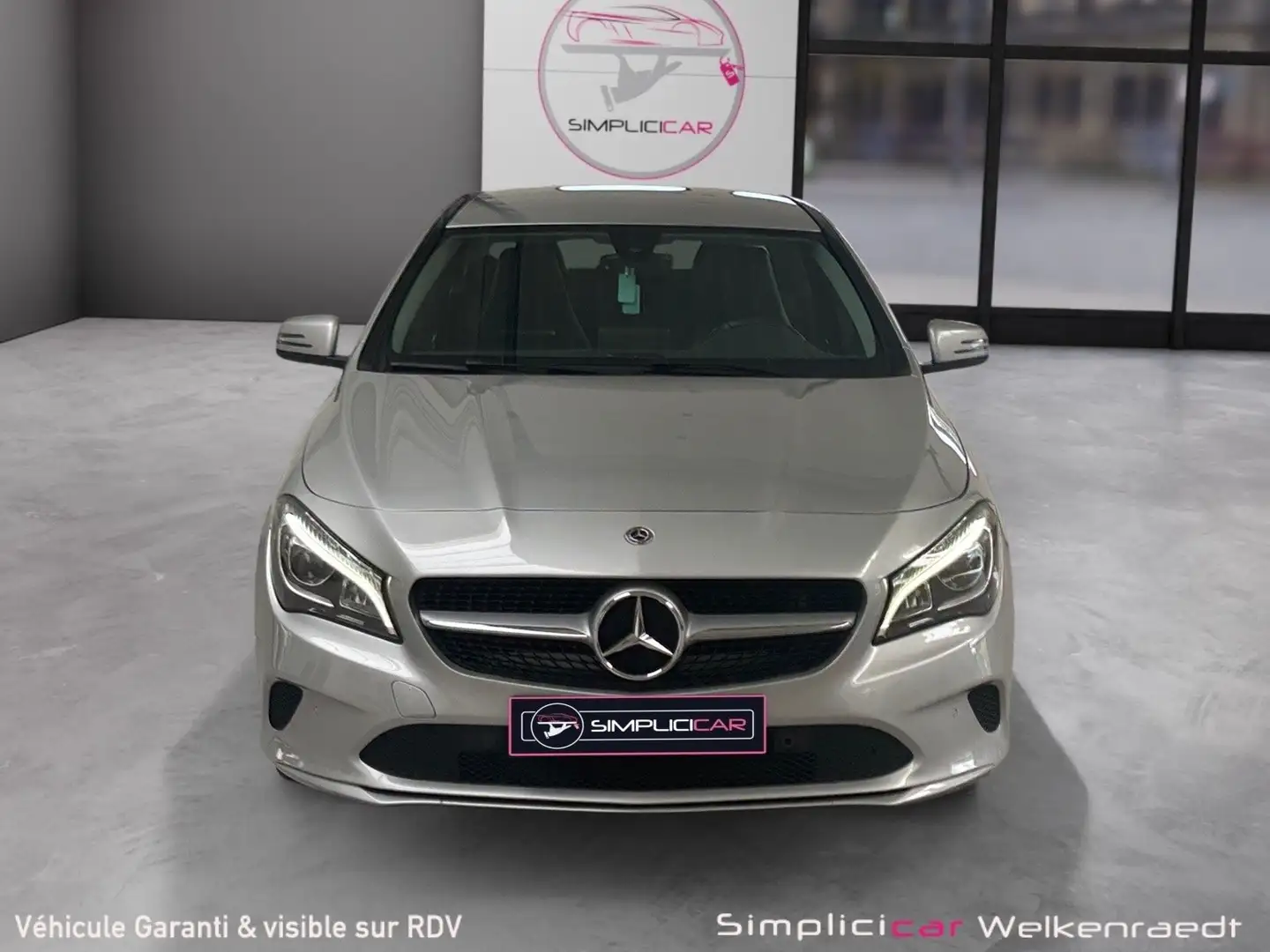 Mercedes-Benz CLA 180 BOITE AUTO/ SG CHAUFF / CAMERA /GARANTIE 12M Plateado - 2