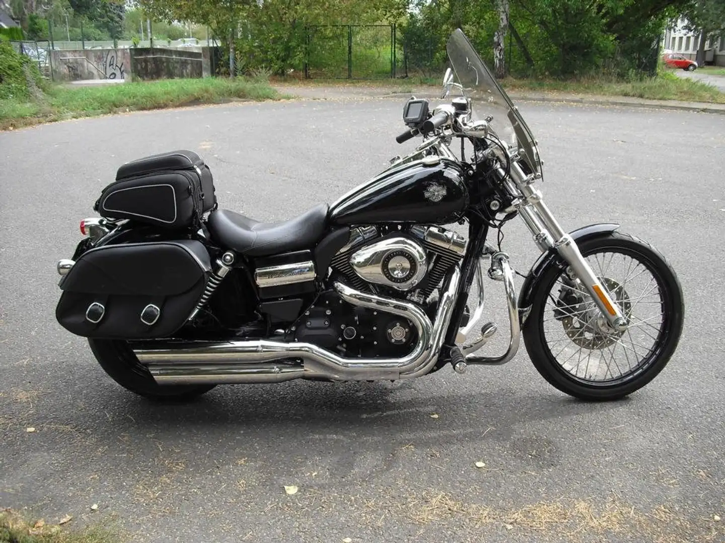 Harley-Davidson Dyna Wide Glide Fekete - 1