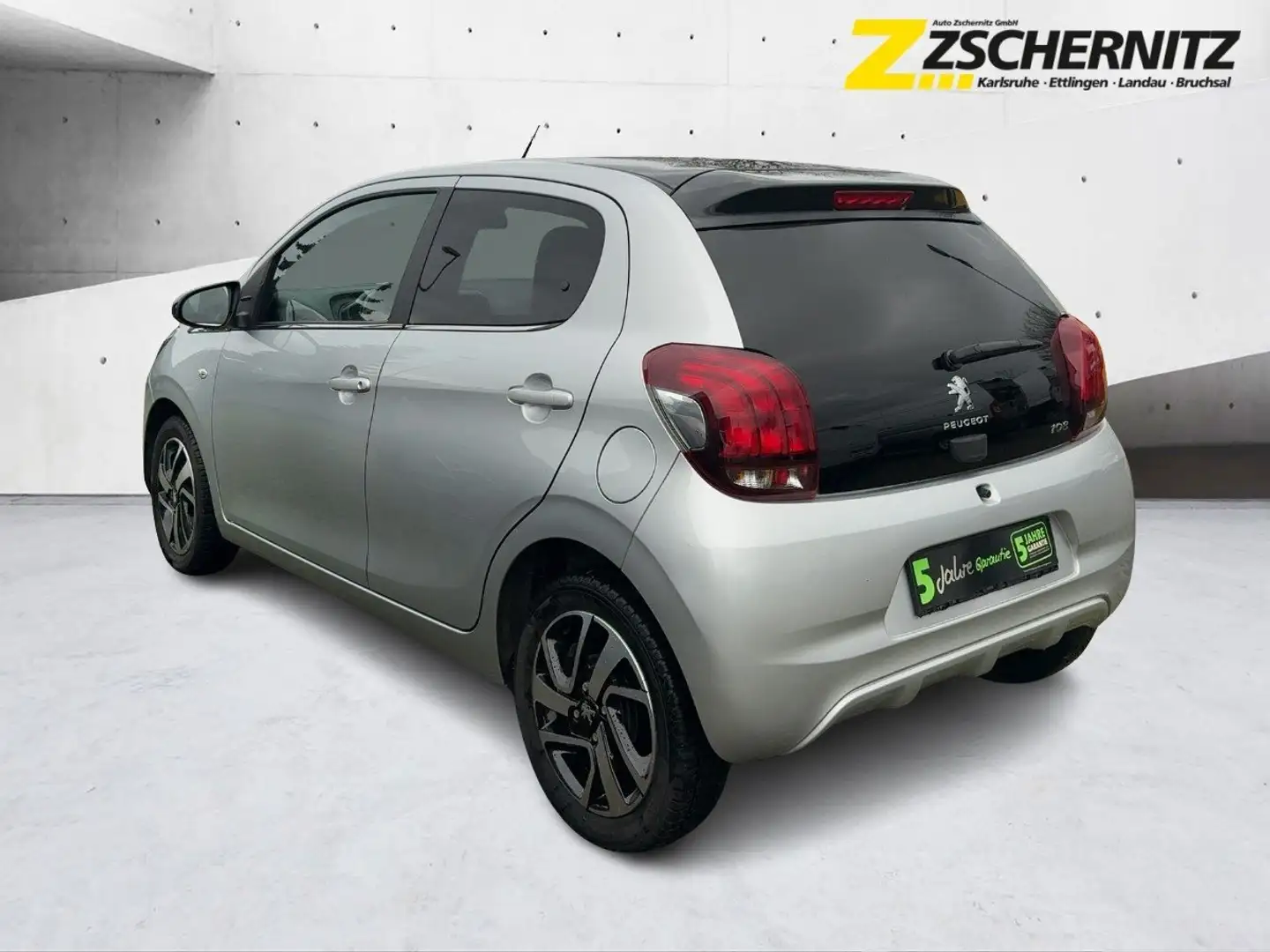 Peugeot 108 1.0 VTi Allure Navi KlimaA Allwetterreifen Grau - 2